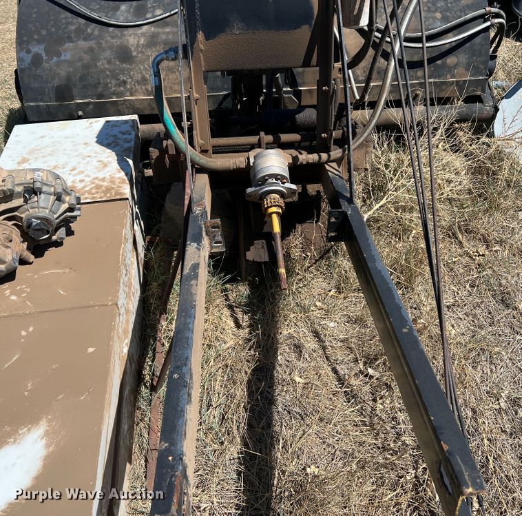 image for item IG9401 Ford 3400  tractor