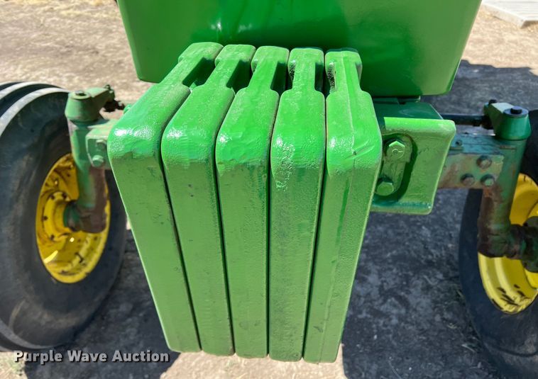 image for item IG9402 1976 John Deere 4430  tractor