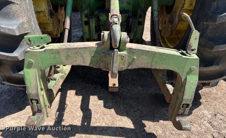 image for item IG9402 1976 John Deere 4430  tractor