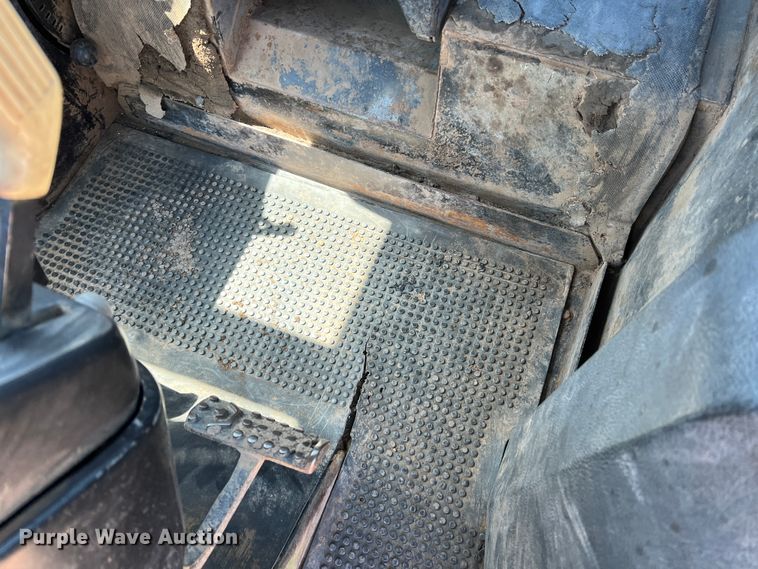 image for item IG9402 1976 John Deere 4430  tractor