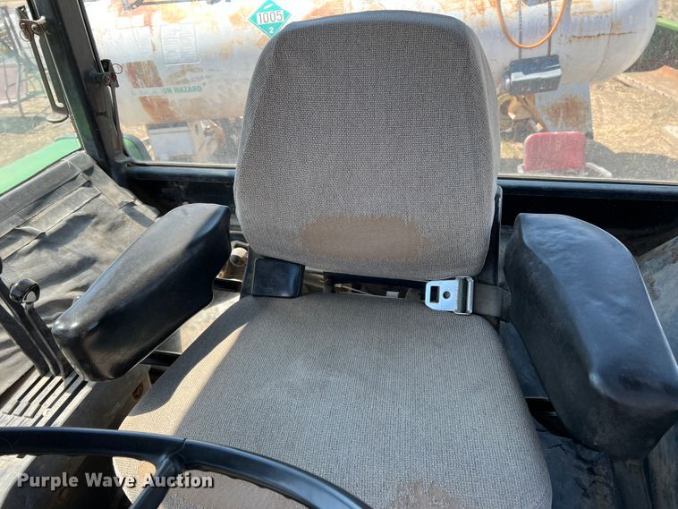 image for item IG9402 1976 John Deere 4430  tractor