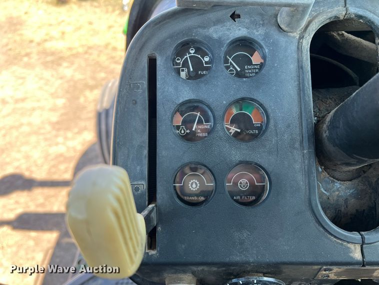 image for item IG9402 1976 John Deere 4430  tractor