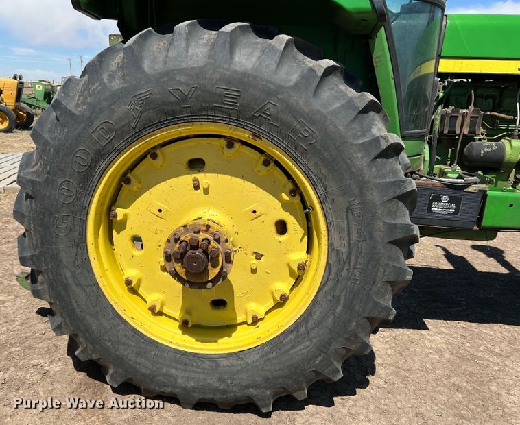 image for item IG9402 1976 John Deere 4430  tractor