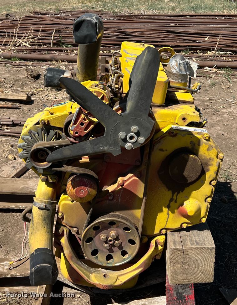 image for item IG9403 Cummins 4B3.9-C  engine