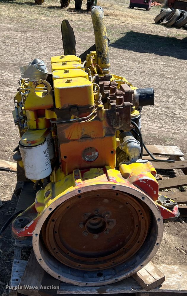image for item IG9403 Cummins 4B3.9-C  engine