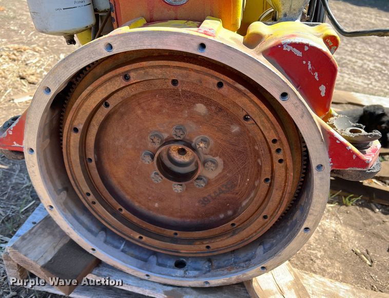 image for item IG9403 Cummins 4B3.9-C  engine