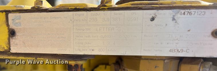 image for item IG9403 Cummins 4B3.9-C  engine