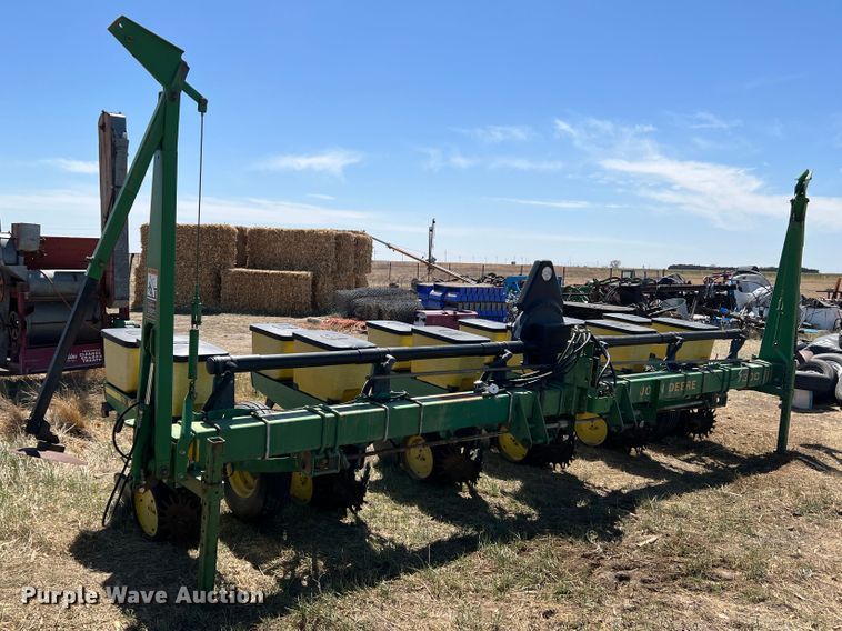 image for item IG9404 John Deere 7300 MaxEmerge 2  planter