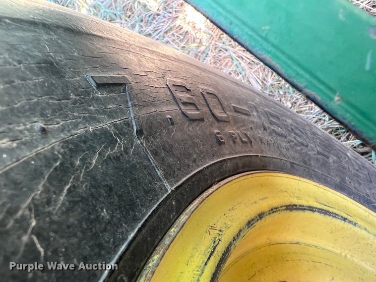 image for item IG9404 John Deere 7300 MaxEmerge 2  planter