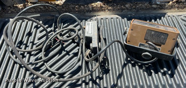 image for item IG9404 John Deere 7300 MaxEmerge 2  planter