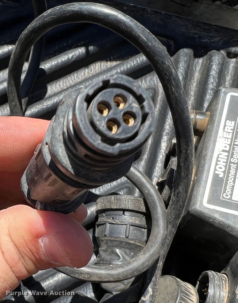 image for item IG9404 John Deere 7300 MaxEmerge 2  planter