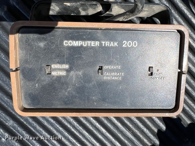 image for item IG9404 John Deere 7300 MaxEmerge 2  planter