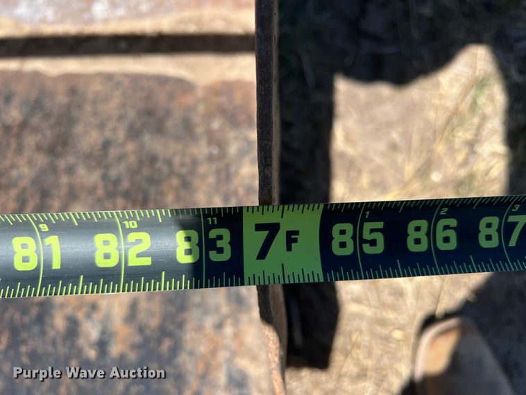 image for item IG9405 John Deere 158  loader