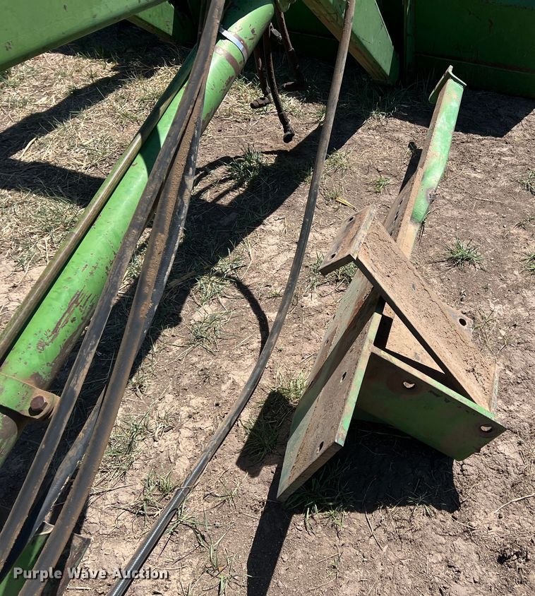 image for item IG9405 John Deere 158  loader