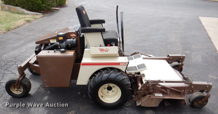 image for item IH9237 Grasshopper 725G2  ZTR lawn mower