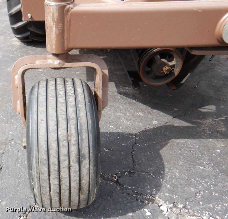 image for item IH9237 Grasshopper 725G2  ZTR lawn mower