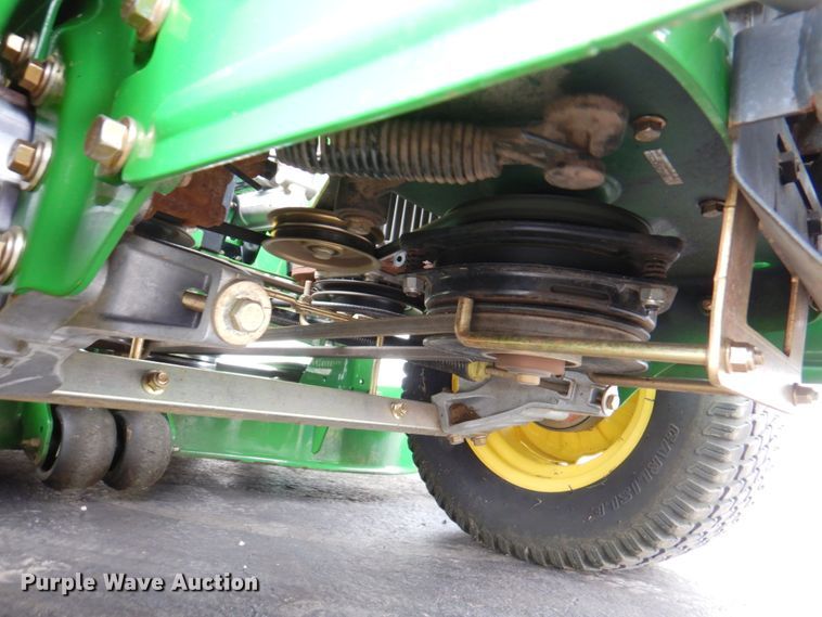 image for item IH9238 2009 John Deere Z830A  ZTR lawn mower