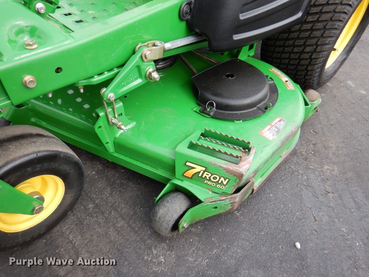 image for item IH9238 2009 John Deere Z830A  ZTR lawn mower