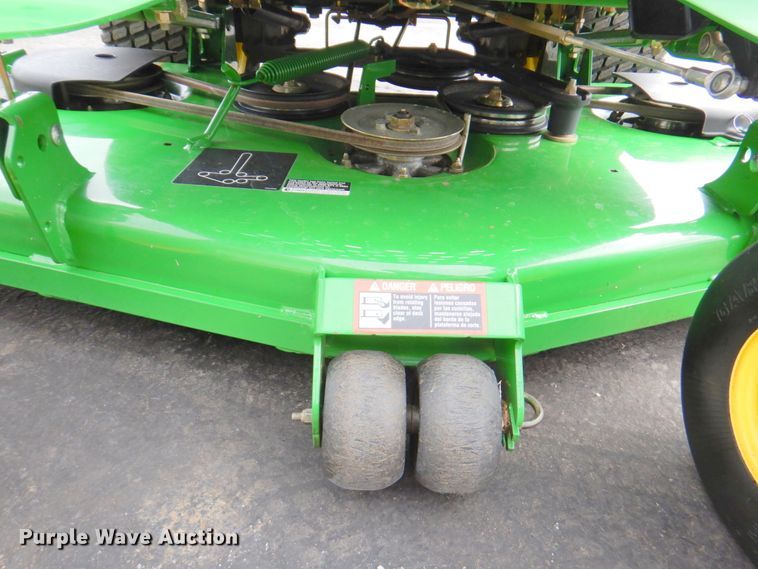 image for item IH9238 2009 John Deere Z830A  ZTR lawn mower