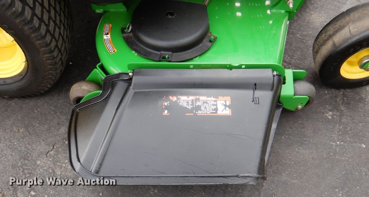 image for item IH9238 2009 John Deere Z830A  ZTR lawn mower