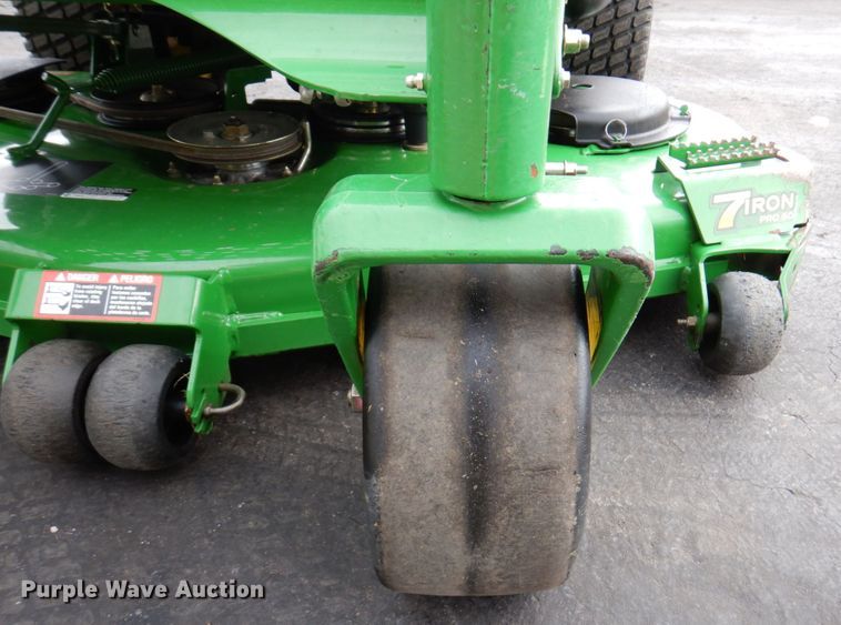 image for item IH9238 2009 John Deere Z830A  ZTR lawn mower