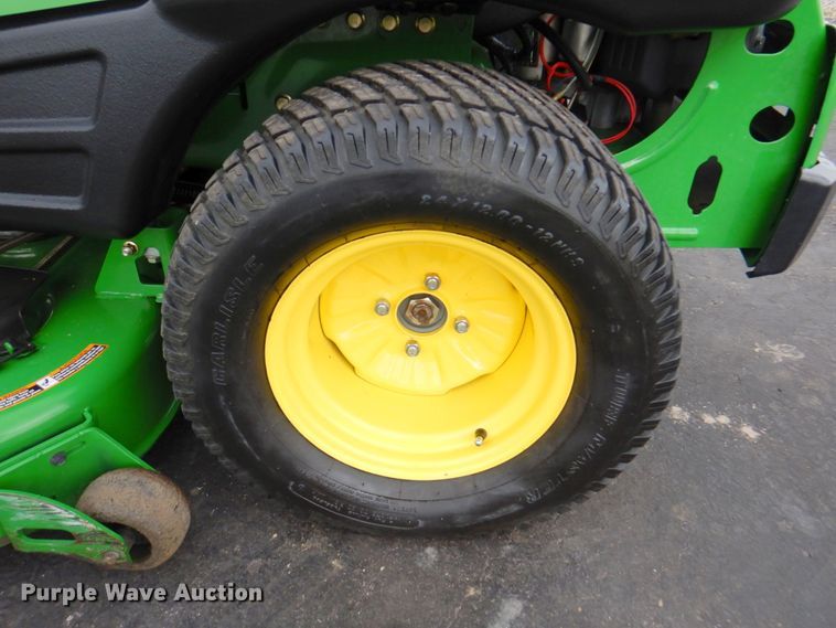 image for item IH9238 2009 John Deere Z830A  ZTR lawn mower