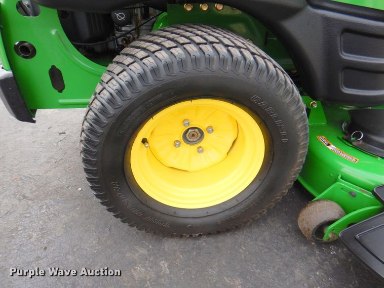 image for item IH9238 2009 John Deere Z830A  ZTR lawn mower