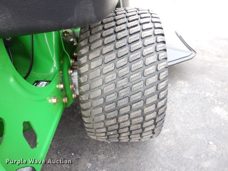 image for item IH9238 2009 John Deere Z830A  ZTR lawn mower