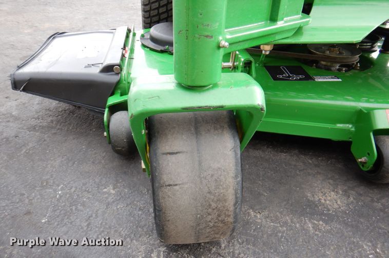 image for item IH9238 2009 John Deere Z830A  ZTR lawn mower
