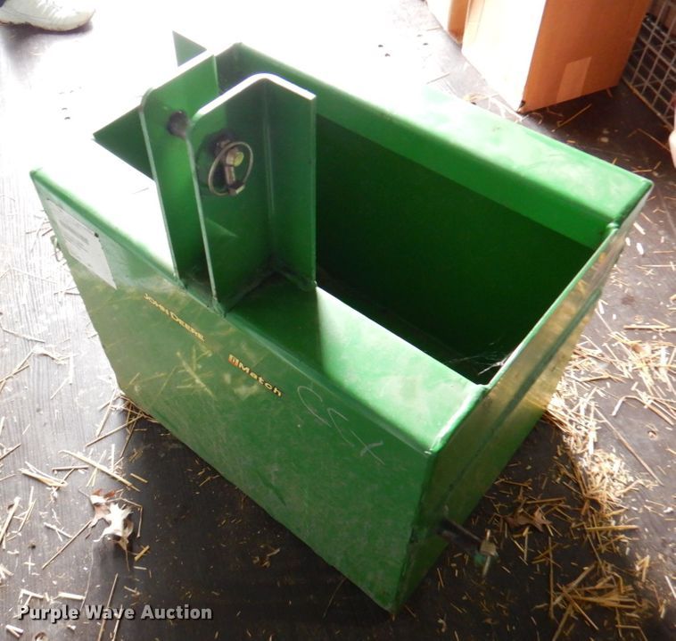 image for item IH9240 John Deere  ballast box