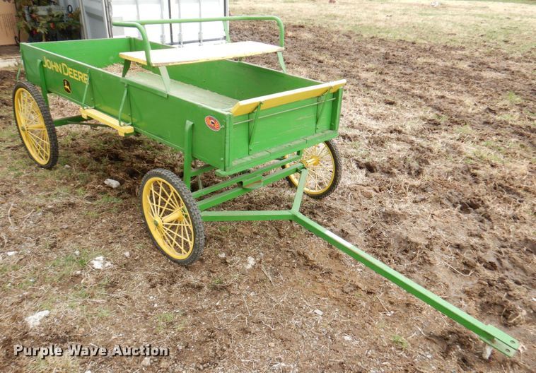 image for item IH9241 Comer Mfg  horse carriage