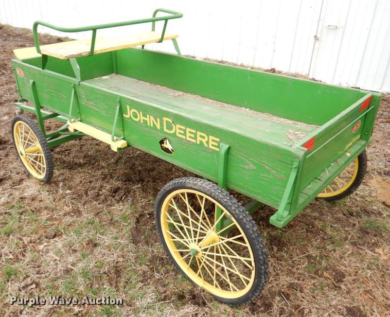 image for item IH9241 Comer Mfg  horse carriage