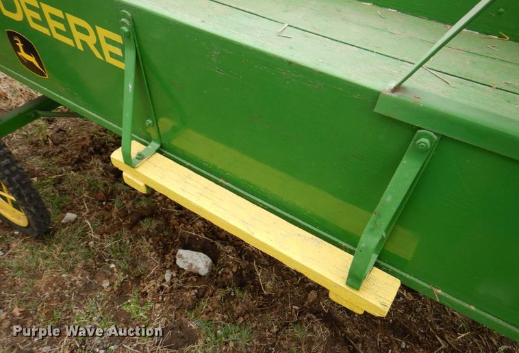 image for item IH9241 Comer Mfg  horse carriage