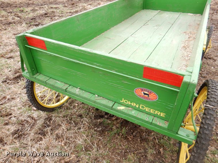 image for item IH9241 Comer Mfg  horse carriage