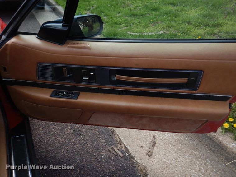 image for item IM9696 1988 Buick Reatta