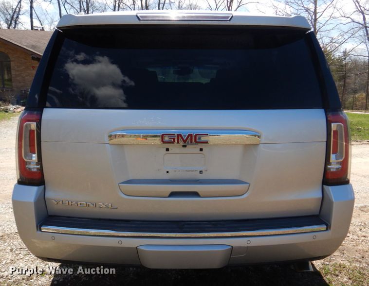 image for item IM9697 2016 GMC Yukon XL Denali  SUV