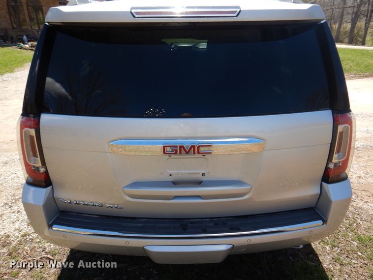 image for item IM9697 2016 GMC Yukon XL Denali  SUV
