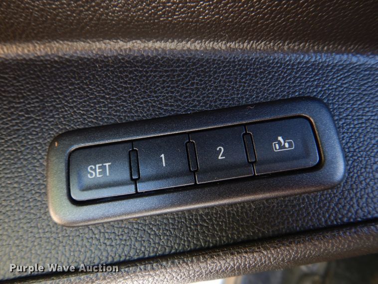 image for item IM9697 2016 GMC Yukon XL Denali  SUV