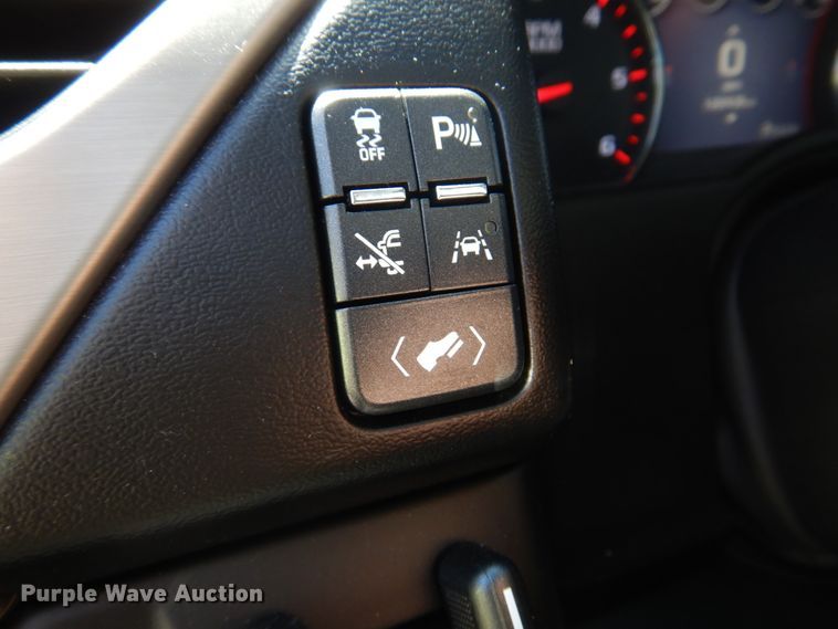 image for item IM9697 2016 GMC Yukon XL Denali  SUV