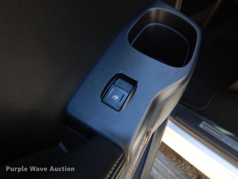 image for item IM9697 2016 GMC Yukon XL Denali  SUV