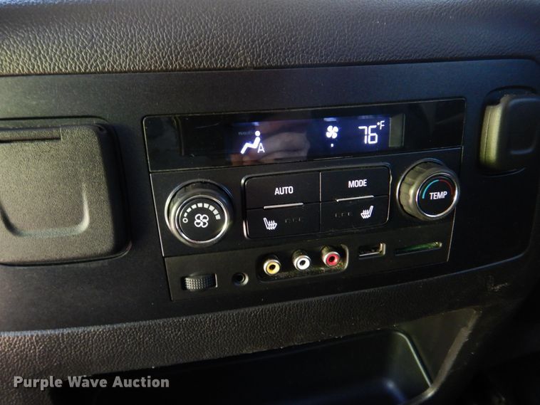 image for item IM9697 2016 GMC Yukon XL Denali  SUV