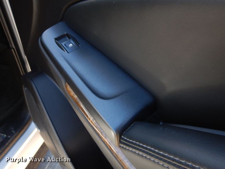 image for item IM9697 2016 GMC Yukon XL Denali  SUV