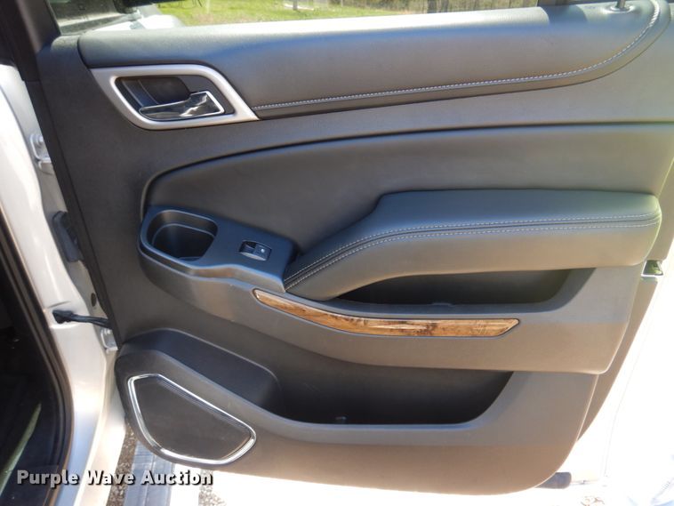 image for item IM9697 2016 GMC Yukon XL Denali  SUV