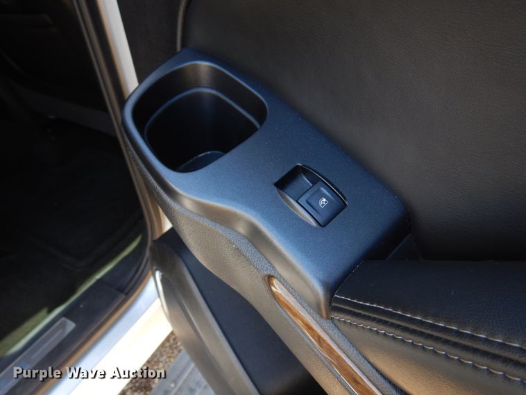 image for item IM9697 2016 GMC Yukon XL Denali  SUV