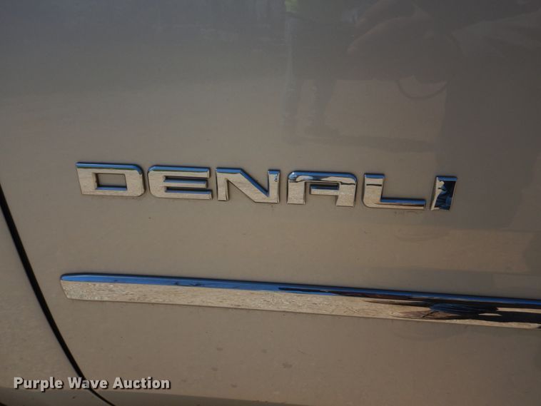 image for item IM9697 2016 GMC Yukon XL Denali  SUV