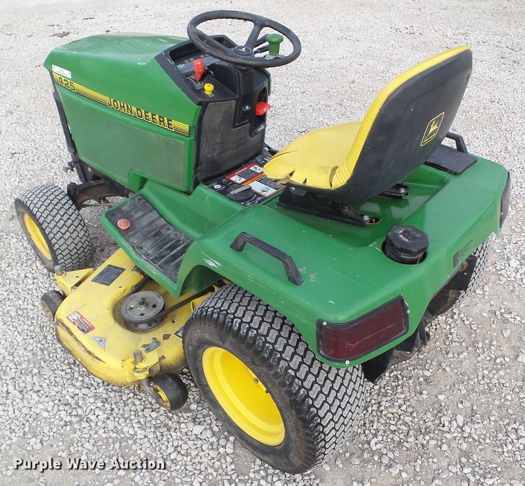 image for item IQ9753 John Deere 425  lawn mower
