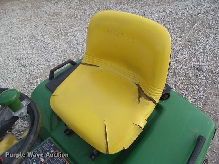 image for item IQ9753 John Deere 425  lawn mower