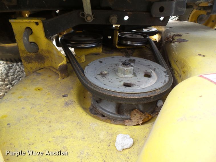 image for item IQ9753 John Deere 425  lawn mower