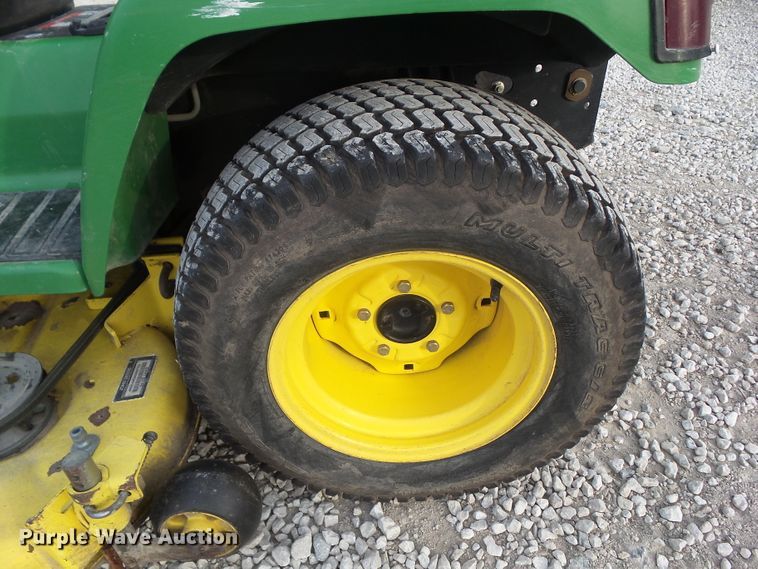 image for item IQ9753 John Deere 425  lawn mower