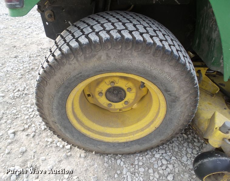 image for item IQ9753 John Deere 425  lawn mower